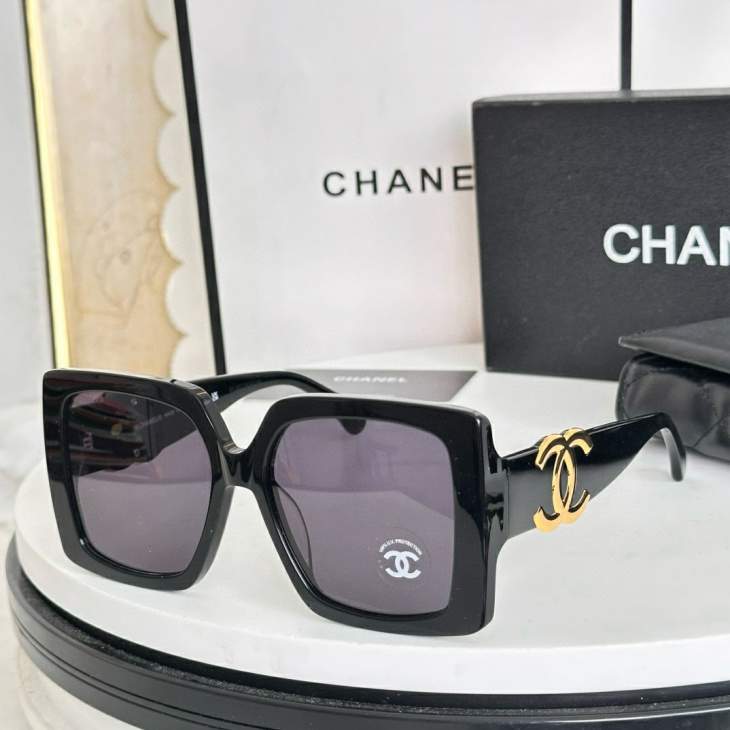 Picture of Chanel Sunglasses _SKUfw77644297fw